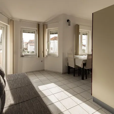 Antonela Lejlighed *