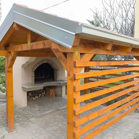 Antonela 比奥格勒·纳·莫鲁