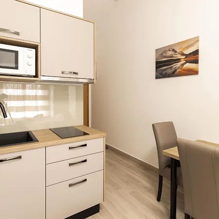 Antonela * 比奥格勒·纳·莫鲁