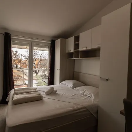 Antonela 比奥格勒·纳·莫鲁