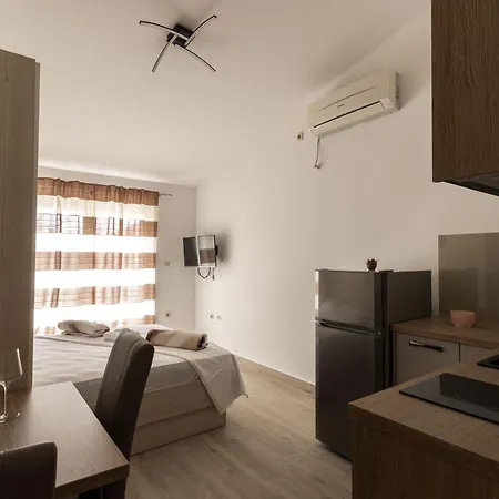 Antonela * 比奥格勒·纳·莫鲁