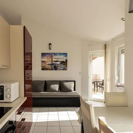 Antonela 比奥格勒·纳·莫鲁