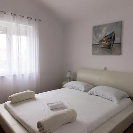 Antonela * Biograd Na Moru