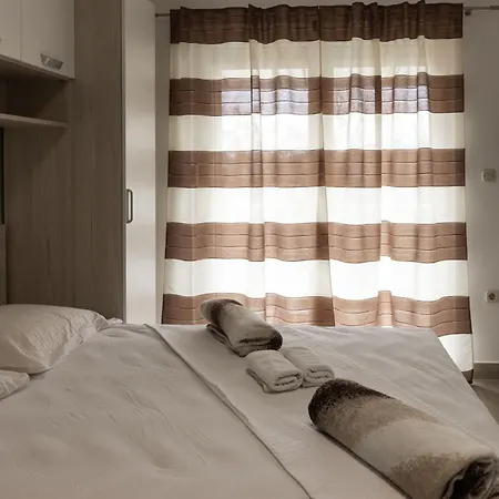 Antonela 比奥格勒·纳·莫鲁