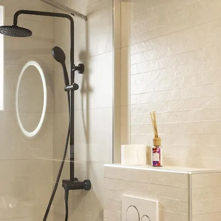 Antonela * 比奥格勒·纳·莫鲁